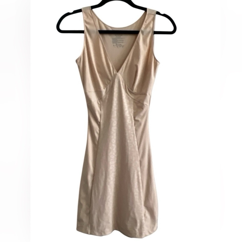 Assets by Spanx Nude/Tan V-Neck Shapewear Slip Size Large